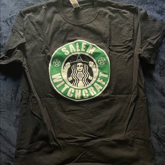 Salem, MA graphic tee - Picture 1 of 2